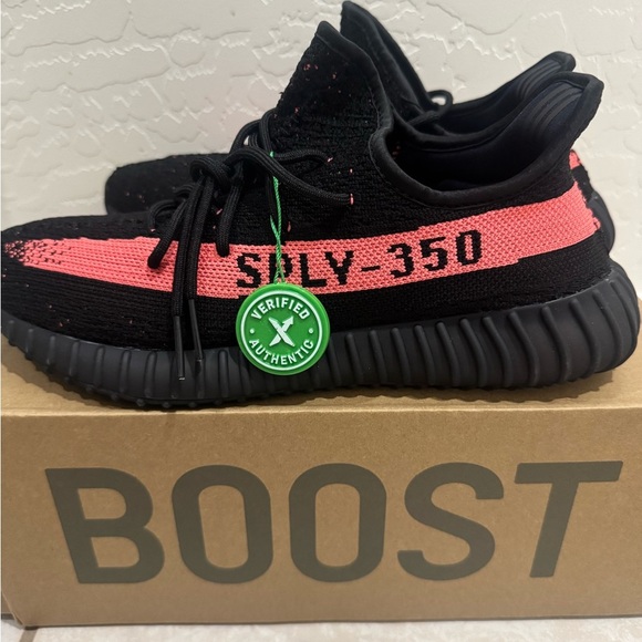 Adidas Yeezy Boost 350 V2 - Black and red “bred” or “red” size men’s 10 - Picture 1 of 6